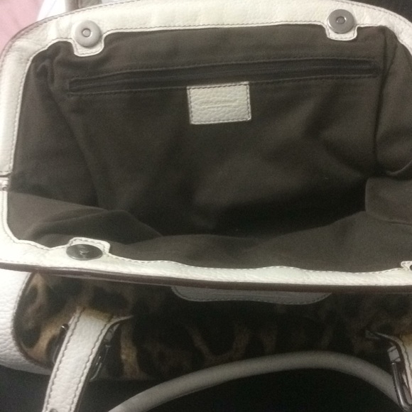 Dolce and Gabbana bag 50% off - Picture 4 of 7